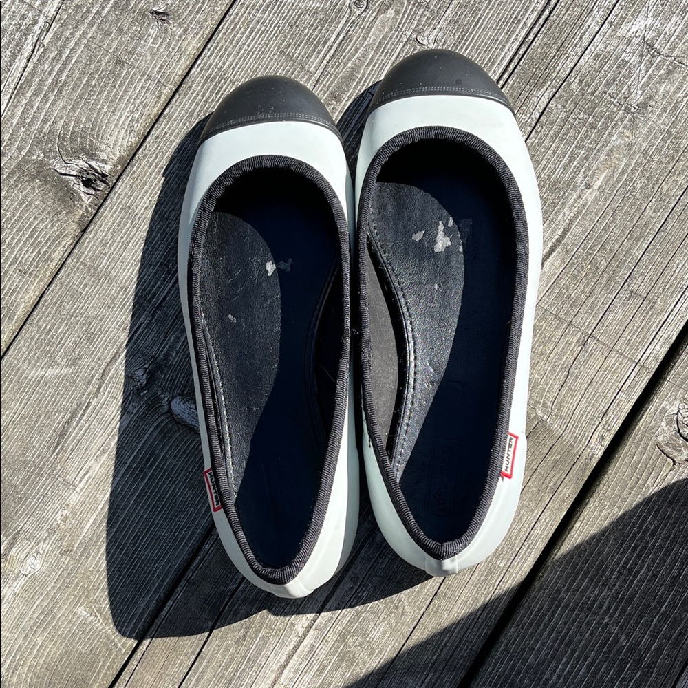 Hunter Rubber Slip-On Shoes – White with Black Toe – UK 5 / US 7